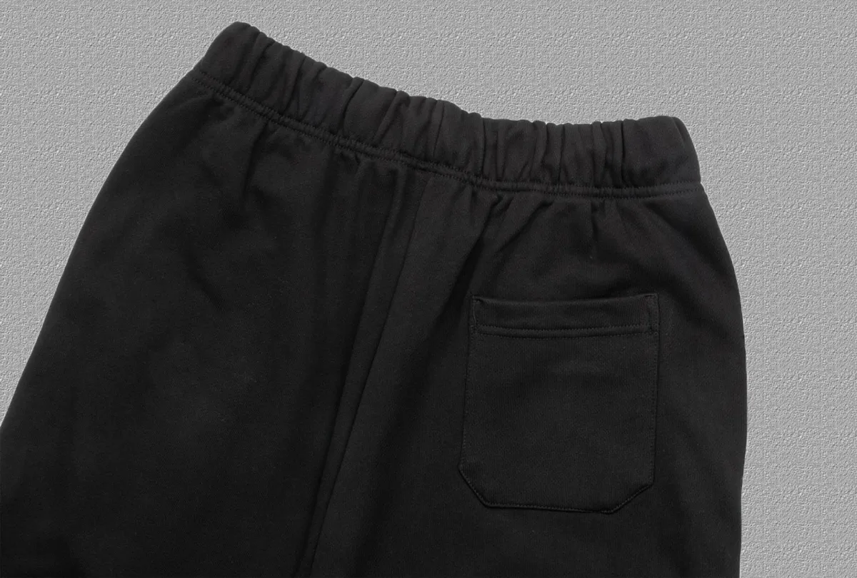 ✨🔥 [balenciaga] Paris Coca-Cola Classic sweatpants Hot Sale customized 460g active version of pure cotton fabric using three-dimensional embroidery technology, three-dimensional clearly visible, comfortable and textured fabric trousers Sizes: S-XL Color: black